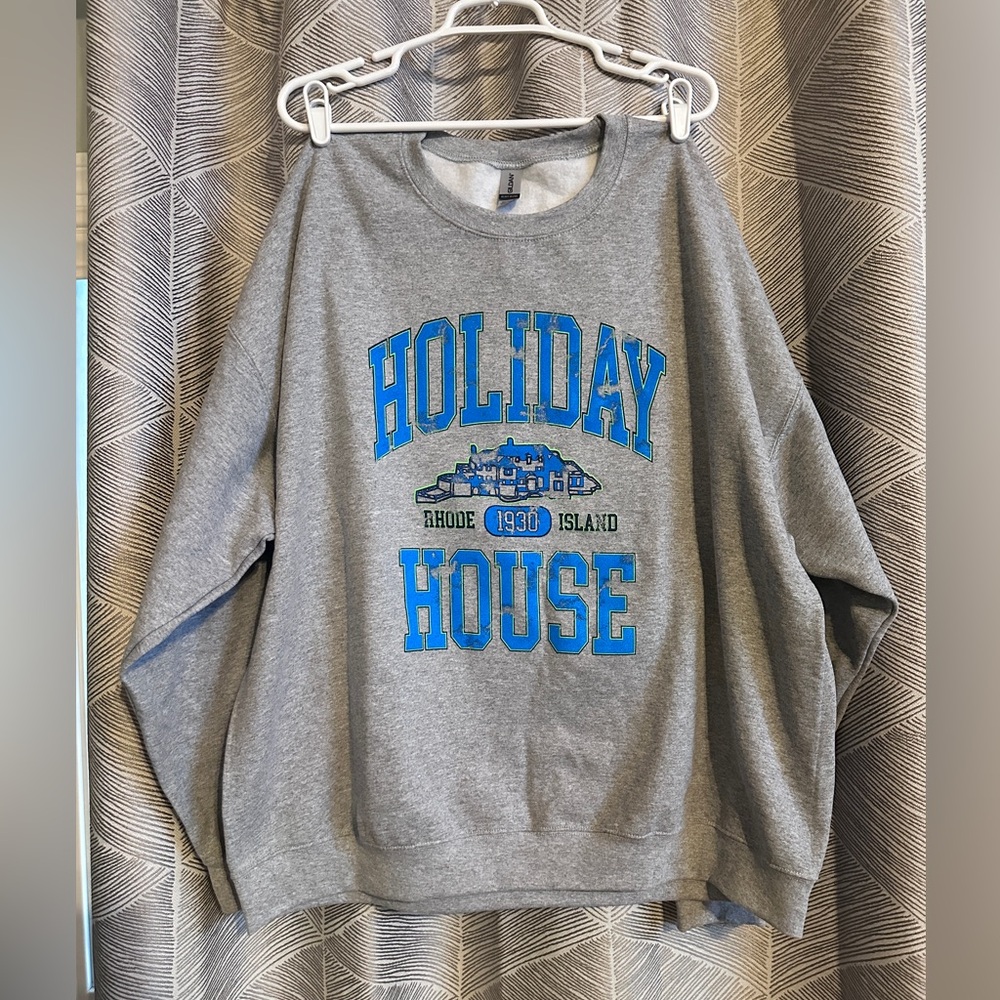 Girl Tribe Taylor Swift-themed Holiday House sweatshirt, NEVER WORN, Size XXL